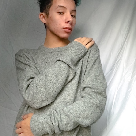 Gap Grey Wool Sweater - Picture 3 of 8